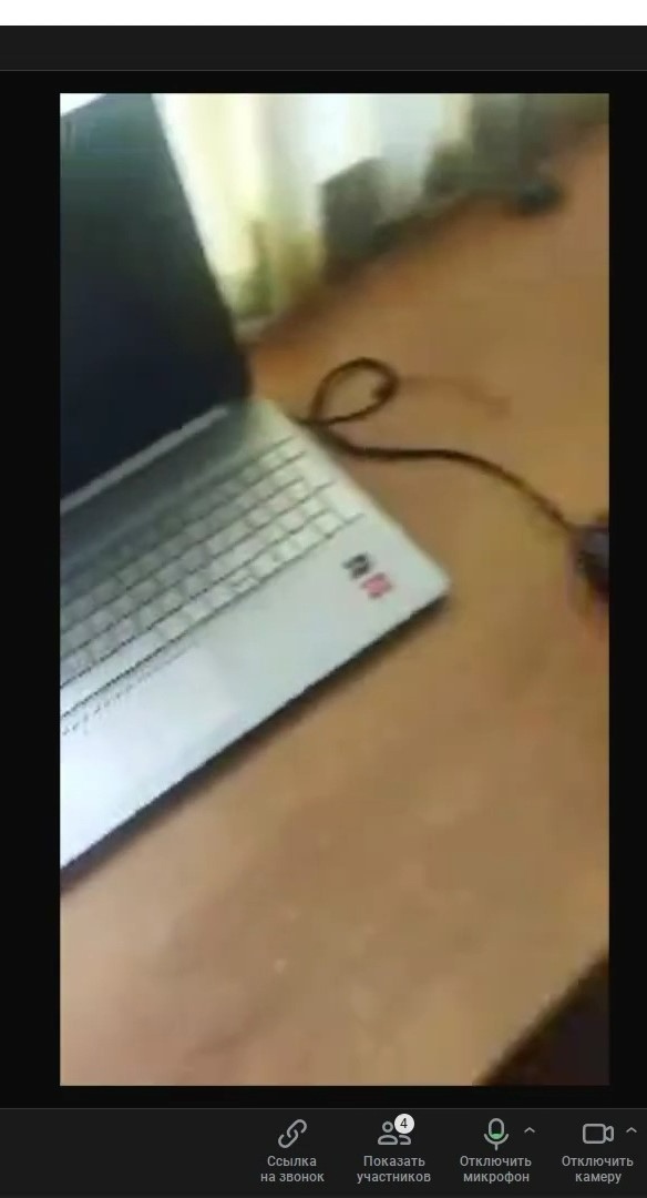 Nmorj0zzEeM.jpg?size=584x1080&quality=96