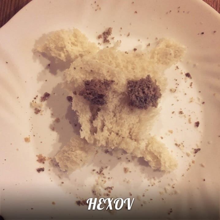 f58DfUul4aI.jpg?size=718x718&quality=95&