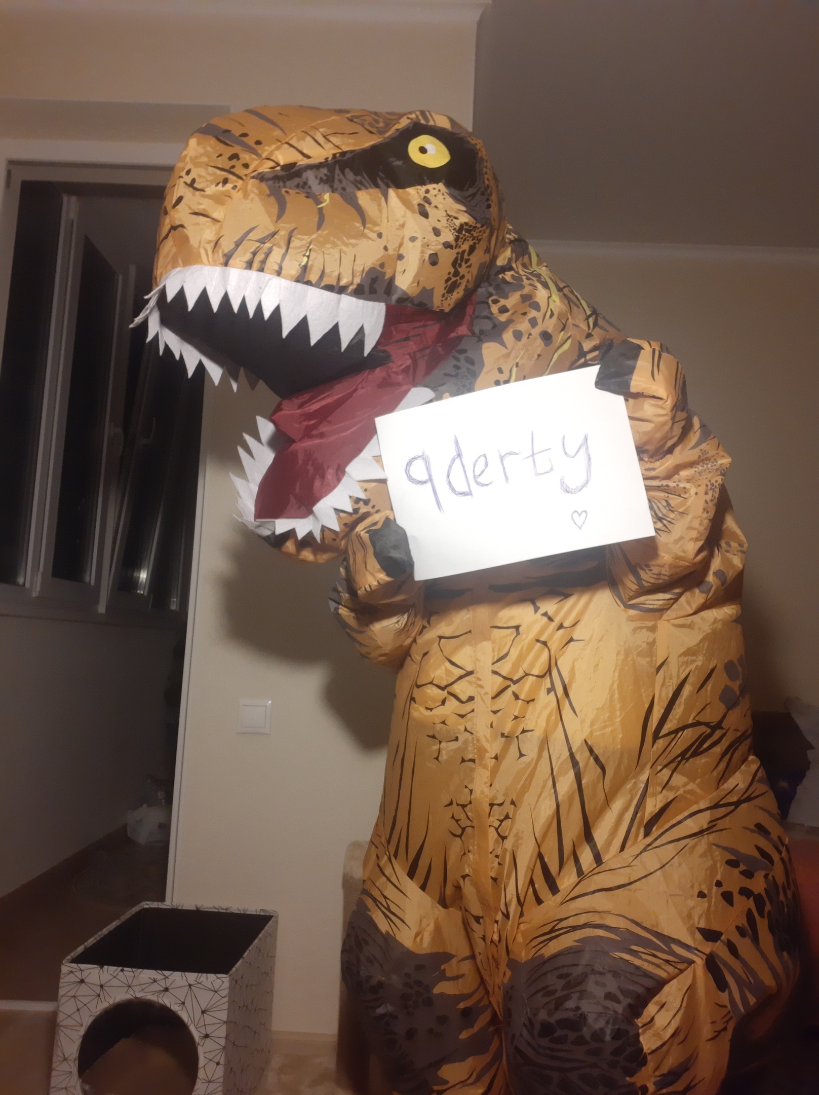 idVQoDKoUBc.jpg?size=1617x2160&quality=9