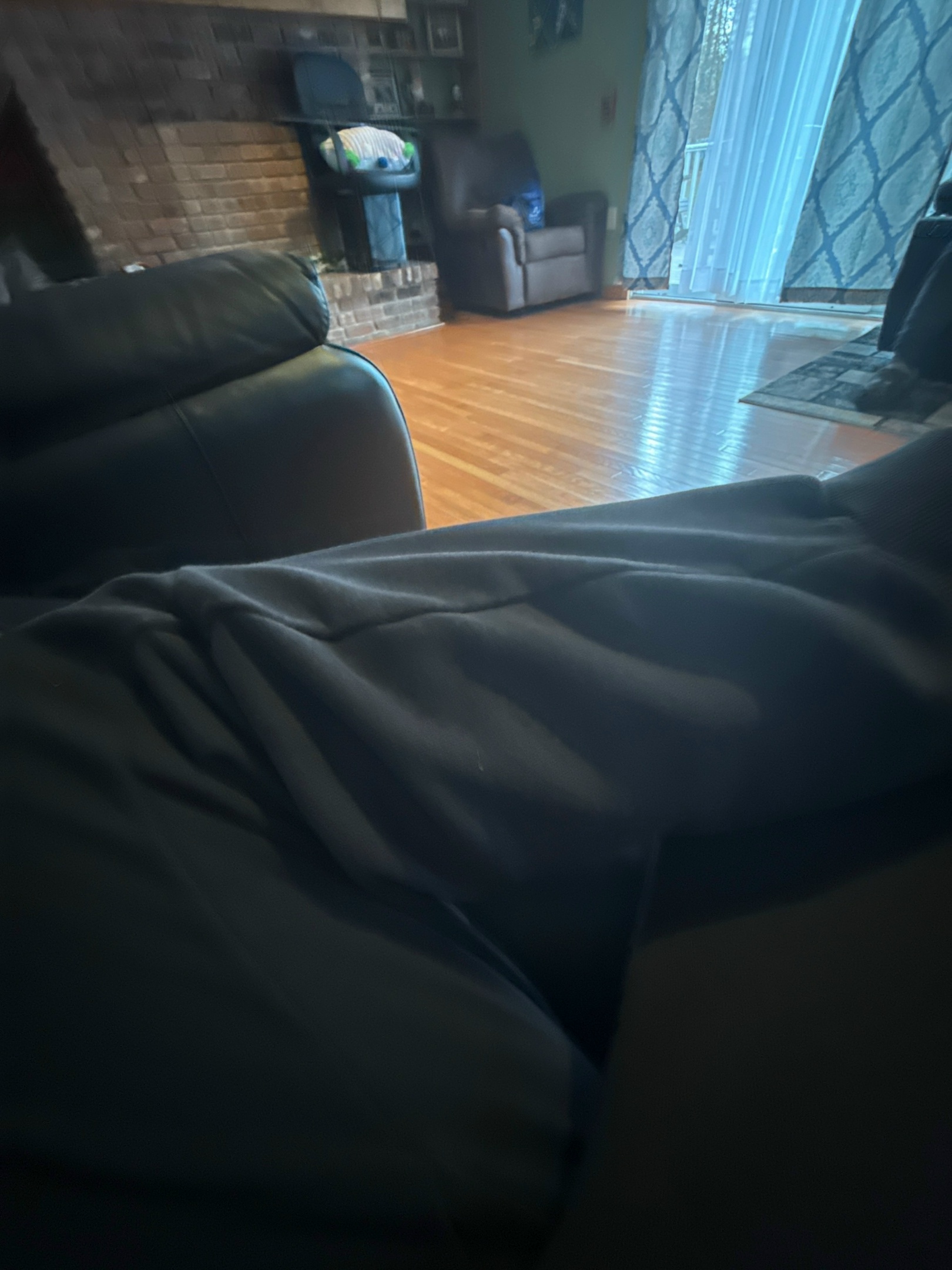 XwEOAcRHDWk.jpg?size=1620x2160&quality=9