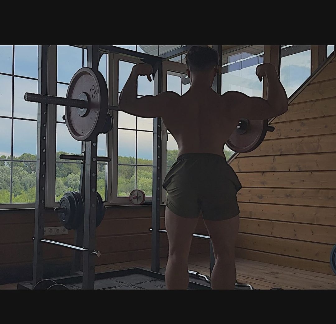 FZthJZVISOI.jpg?size=1080x1043&quality=9