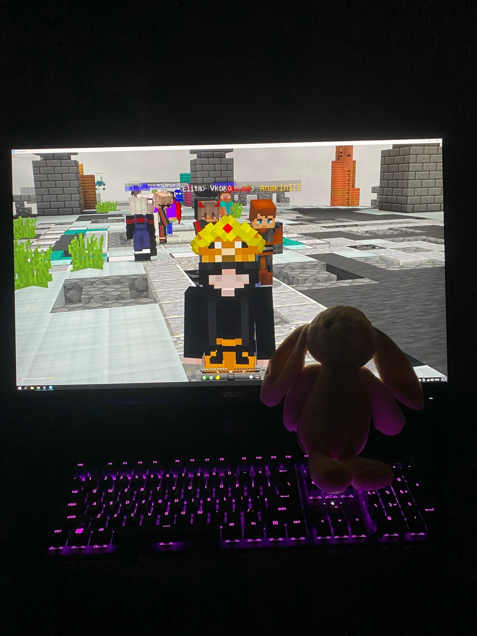 YH1DiUiSb-8.jpg?size=1620x2160&quality=9