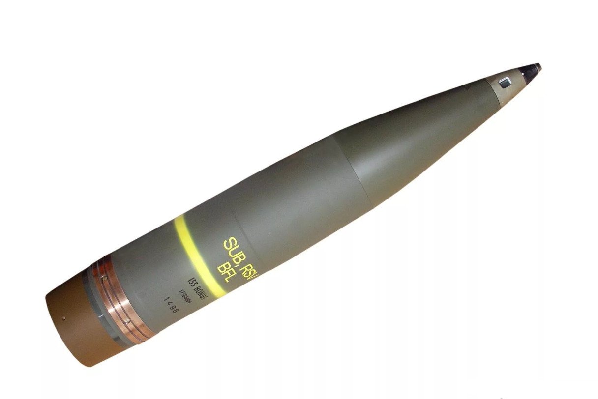 1637877849_2-hdpic-club-p-snaryada-tanka