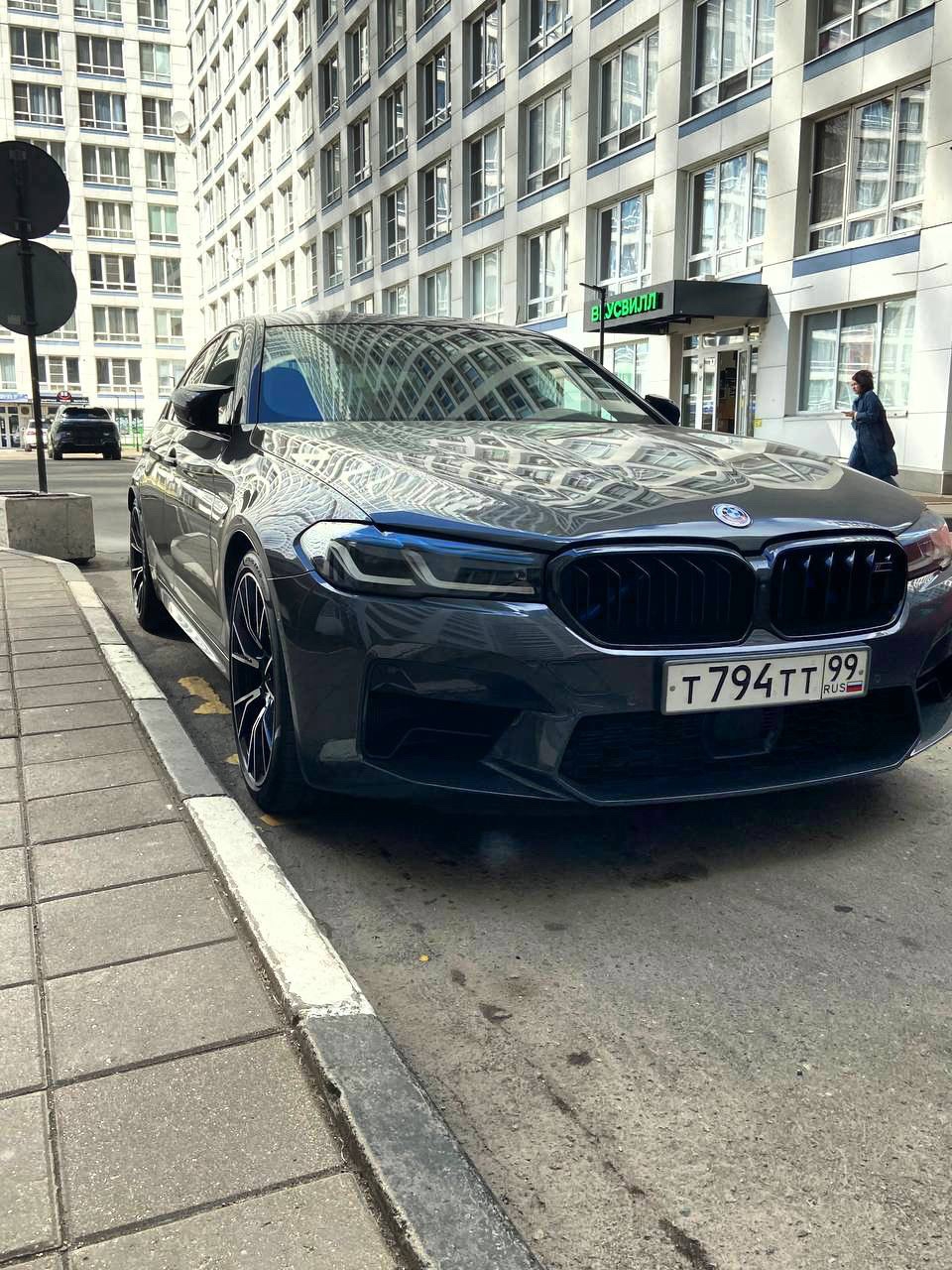 rWI2aR82Sp8.jpg?size=960x1280&quality=95